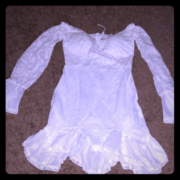 Dresses & Skirts - White eyelet lace off the shoulder dress